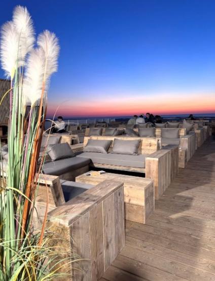 TERRASSE DE 400M2 D'UN BAR DE PLAGE A BERCK 