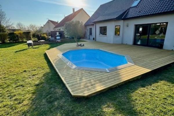 MAGNIFIQUE TERRASSE AUTOUR D'UNE PISCINE A VERTON - COMMUNE PROCHE DE BERCK